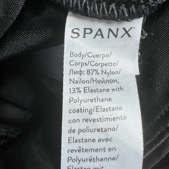 SPANX Leggings Size Small Black Faux in Classic Glossy Inseam 25 in - Picture 10 of 11